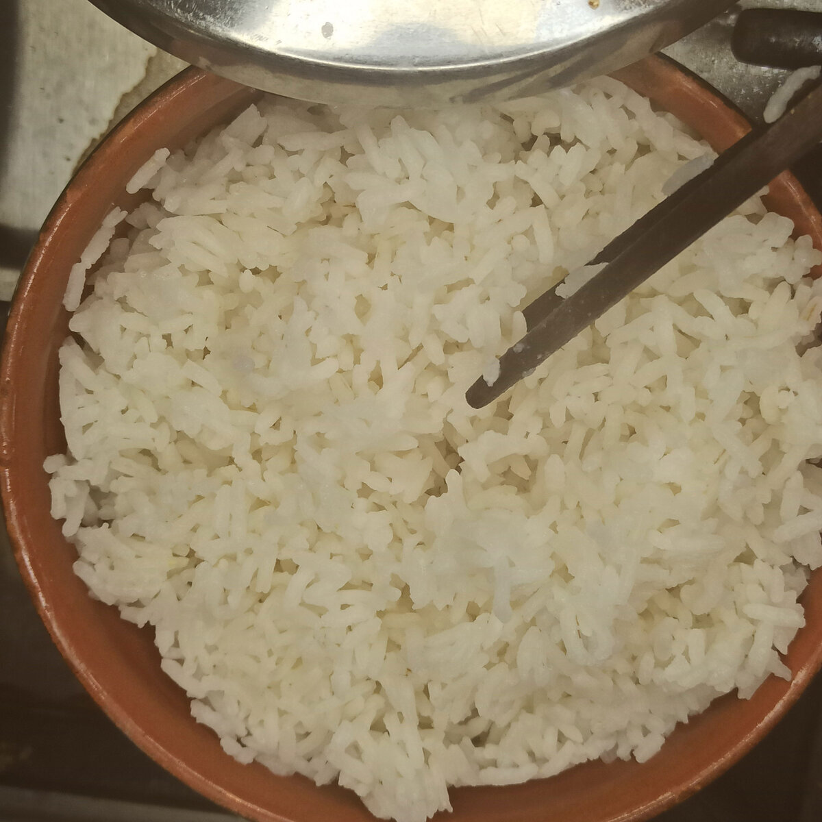 COME CUCINARE UN PERFETTO RISO BIANCO IN STILE VIETNAMITA, CINESE O GIAPPONESE?