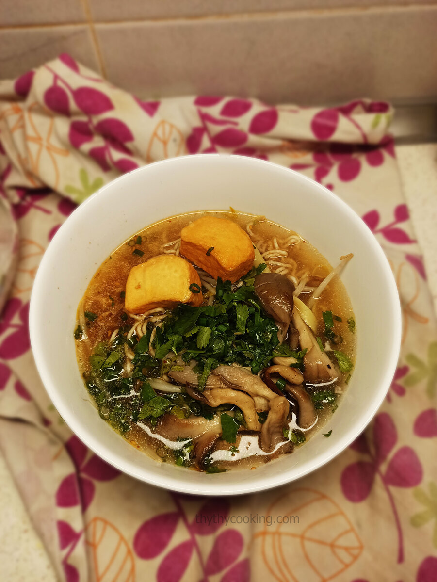 MUSHROOM AND TOFU RAMEN