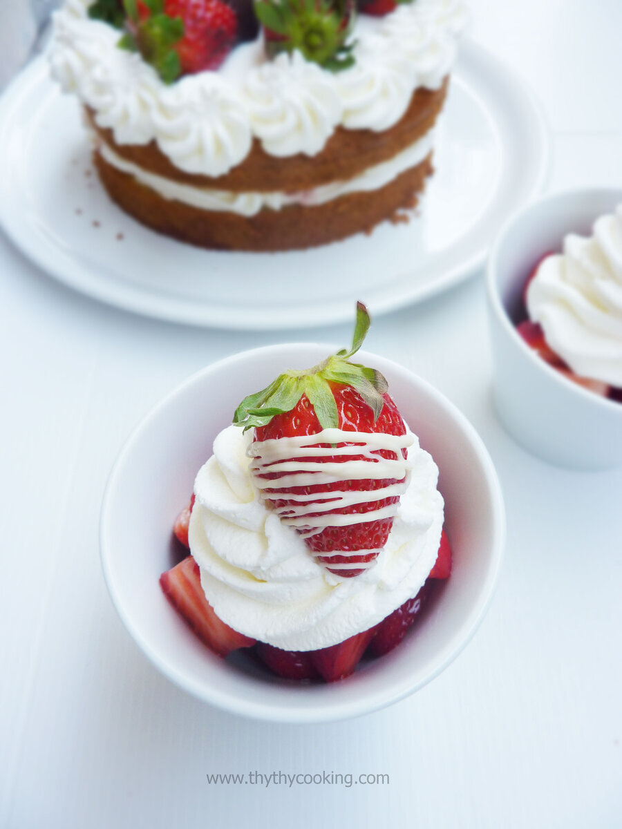 STRAWBERRIES WITH ITALIAN-STYLE WHIPPED CREAM