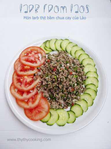 LARB LÀO (INSALATA DI CARNE MACINATA)